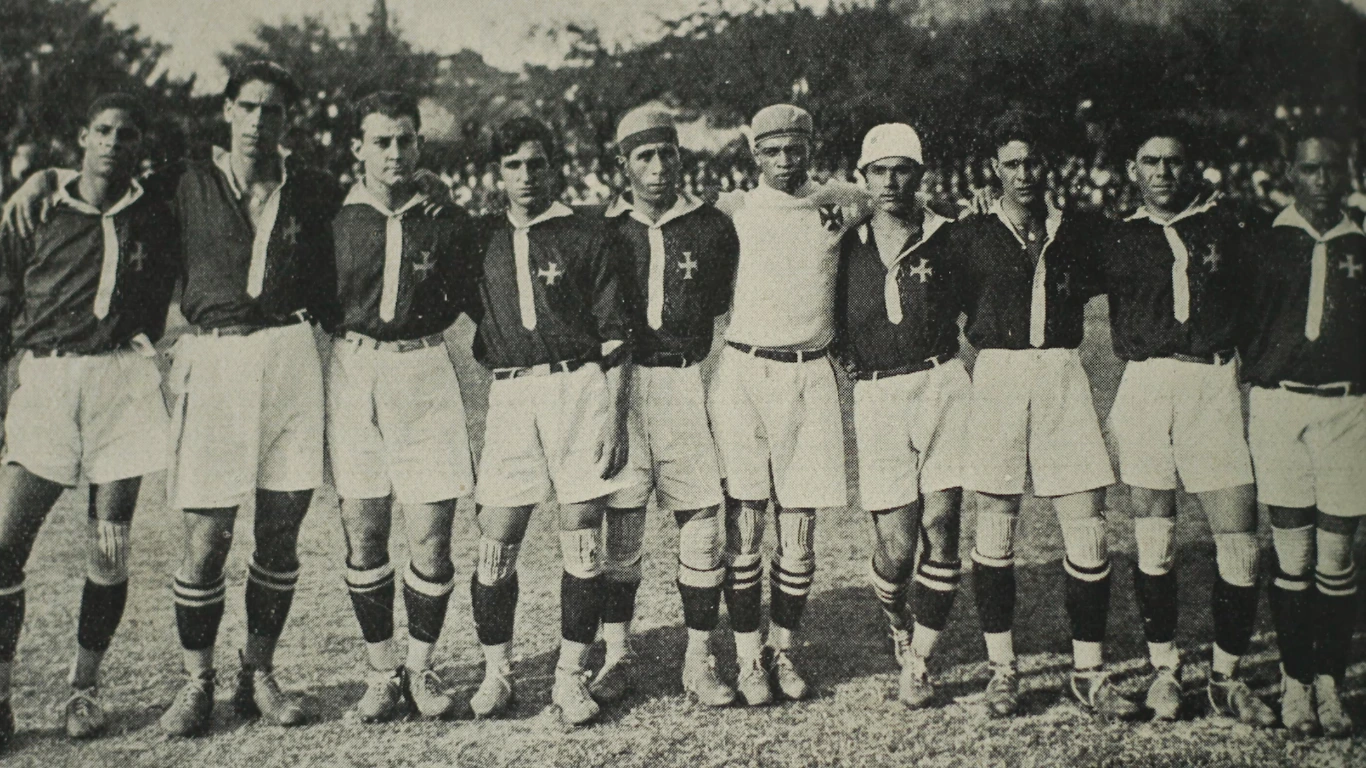 Poster do vídeo Camisas Negras -  Uma Jornada Histórica